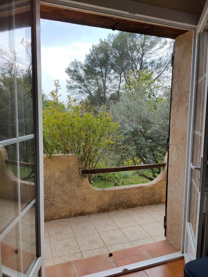 Villa Les Chariotins Draguignan Exteriör bild