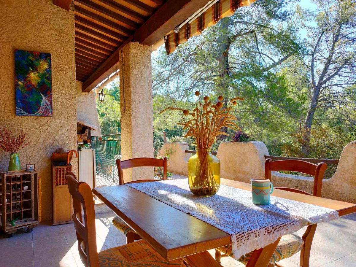 Villa Les Chariotins Draguignan Exteriör bild