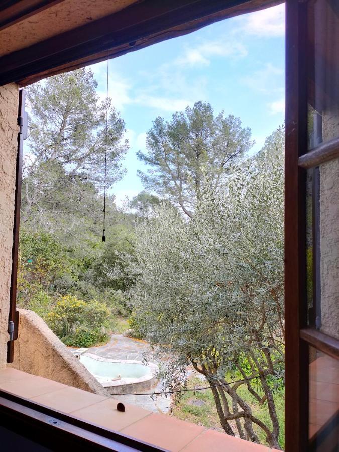 Villa Les Chariotins Draguignan Exteriör bild